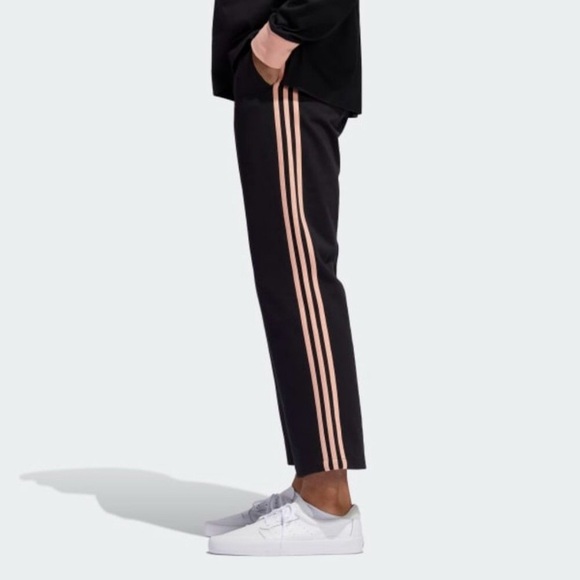 Adidas Nora Vasconcellos Chinos Men’s Black & Pink Skater Pants Size: 34x32 NEW - Picture 1 of 8